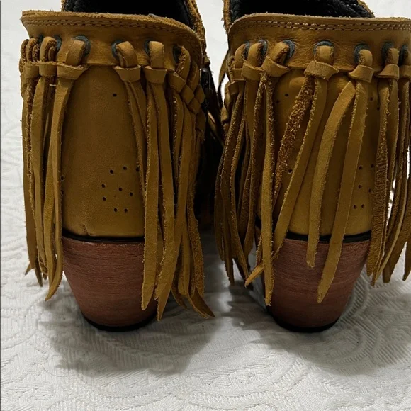 Western Ankle Boots Women Size 8.5 Tan Fringe - Picture 4 of 11